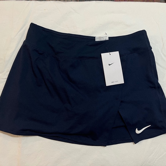 NWT Nike Dri-Fit Tennis Skort in Navy - Picture 7 of 8